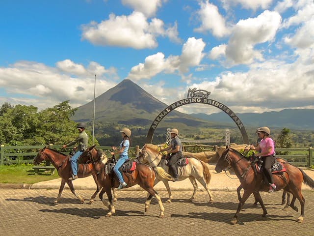 5 Tips to Enjoy Horseback Riding in Costa Rica